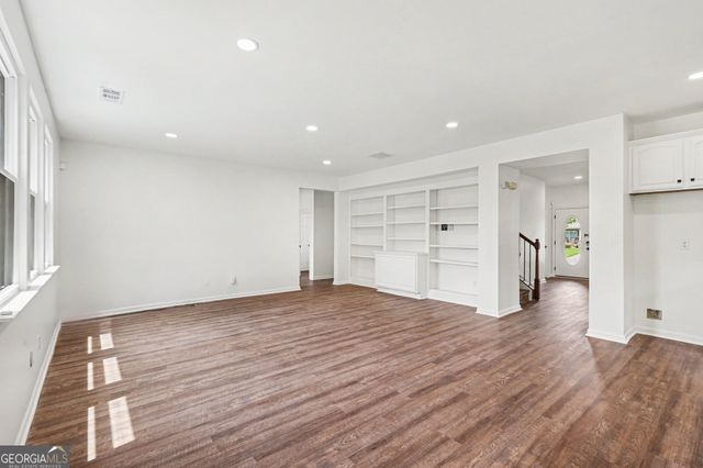 6488 Waterford Street SW, Atlanta, GA 30331