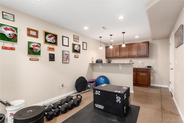 42 N Newcastle Court, Aurora, CO 80018