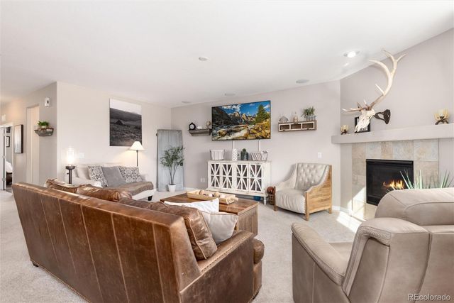 42 N Newcastle Court, Aurora, CO 80018