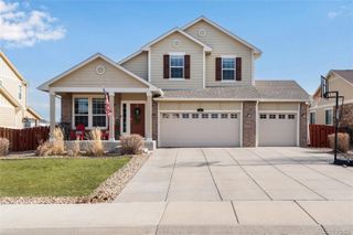 42 N Newcastle Court, Aurora, CO 80018