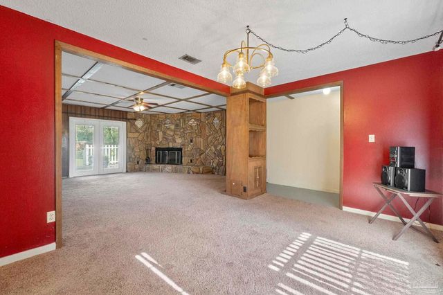 5508 Glass Dr, Pensacola, FL 32505