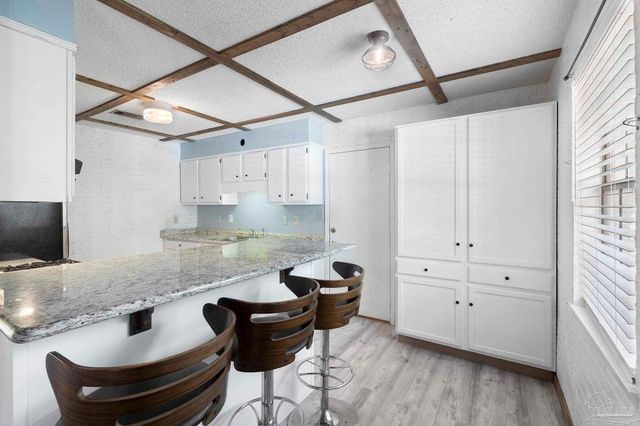 5508 Glass Dr, Pensacola, FL 32505