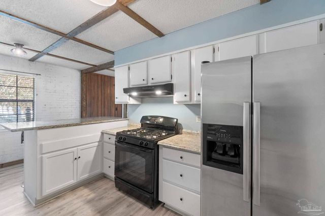 5508 Glass Dr, Pensacola, FL 32505