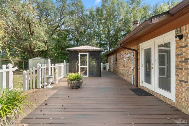 5508 Glass Dr, Pensacola, FL 32505