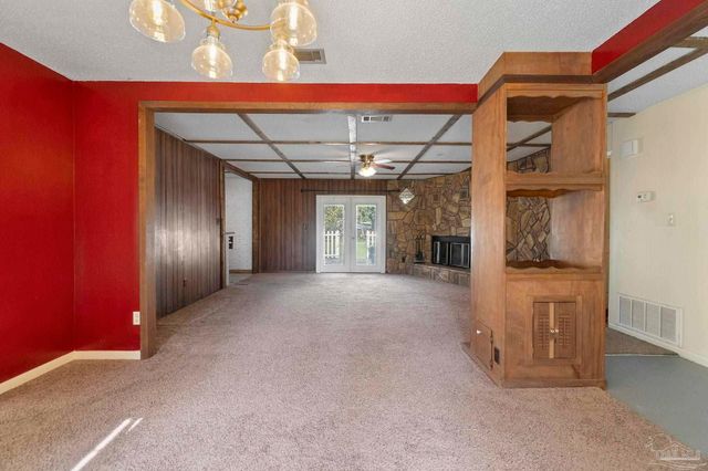 5508 Glass Dr, Pensacola, FL 32505