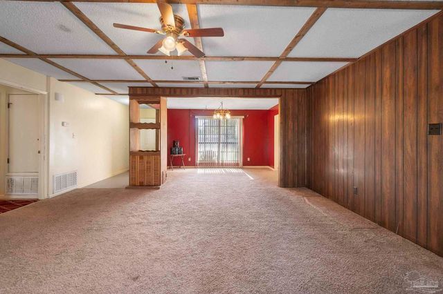 5508 Glass Dr, Pensacola, FL 32505