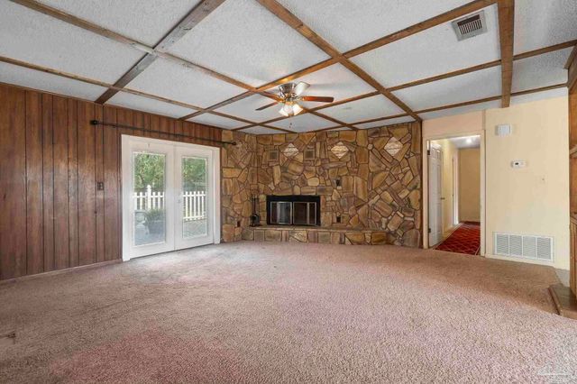 5508 Glass Dr, Pensacola, FL 32505