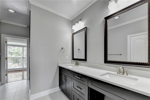 2241 Hunters Green Drive, Lawrenceville, GA 30043