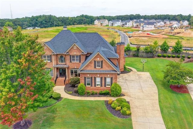 2241 Hunters Green Drive, Lawrenceville, GA 30043