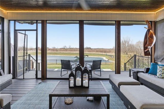 4808 Jamestown Drive, Lee's Summit, MO 64064