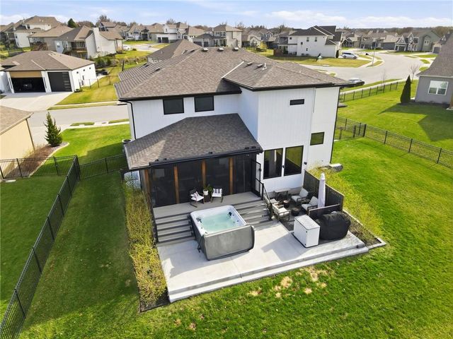 4808 Jamestown Drive, Lee's Summit, MO 64064