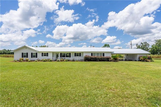 596 Teakwood Road, Alma, GA 31510