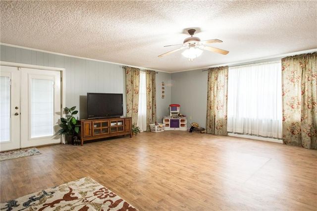 596 Teakwood Road, Alma, GA 31510