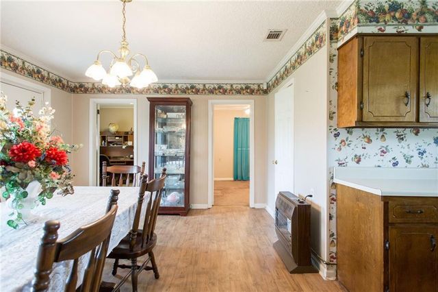 596 Teakwood Road, Alma, GA 31510
