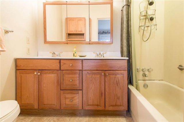 596 Teakwood Road, Alma, GA 31510