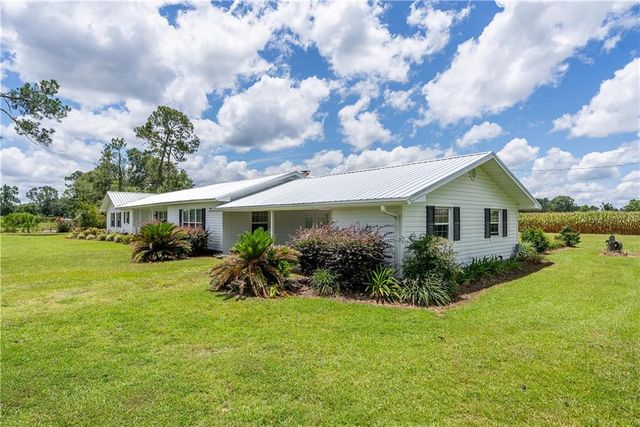 596 Teakwood Road, Alma, GA 31510