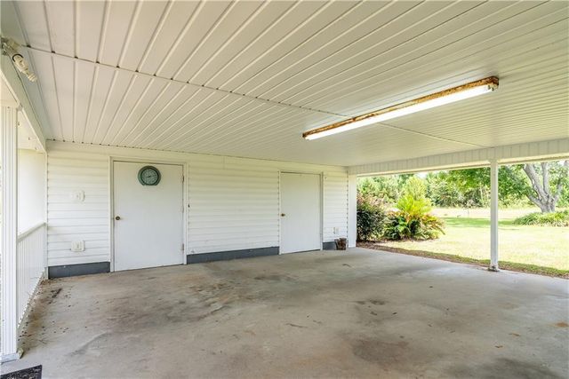 596 Teakwood Road, Alma, GA 31510