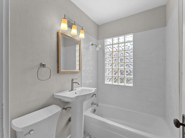 545 Upper ROAD, Kohler, WI 53044