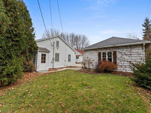 545 Upper ROAD, Kohler, WI 53044