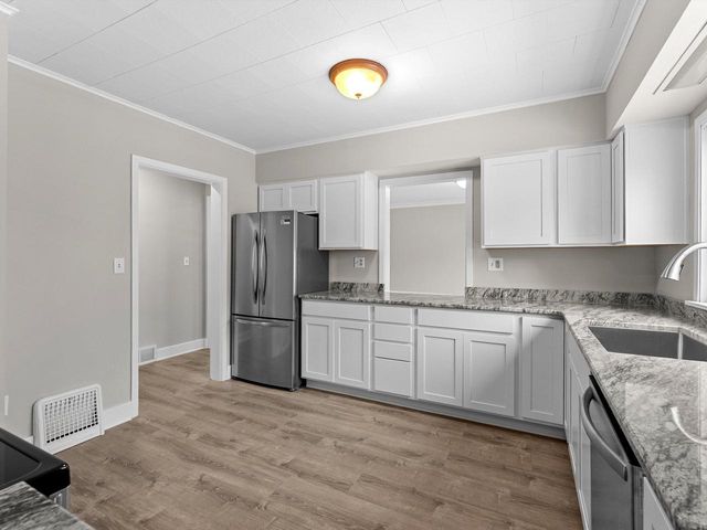 545 Upper ROAD, Kohler, WI 53044