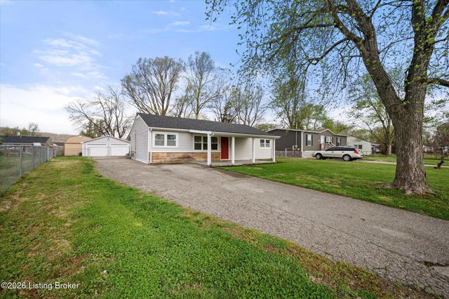 7414 Dunkirk Ln, Louisville, KY 40272