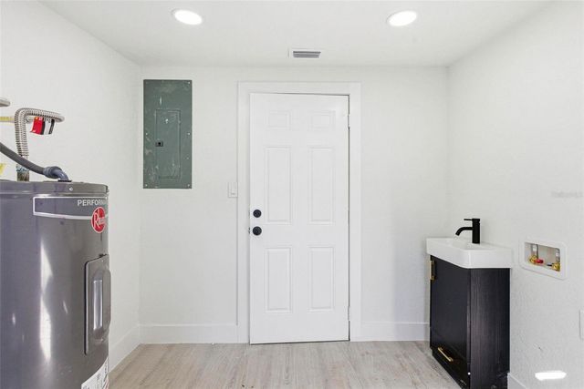 3416 E JEAN STREET, Tampa, FL 33610