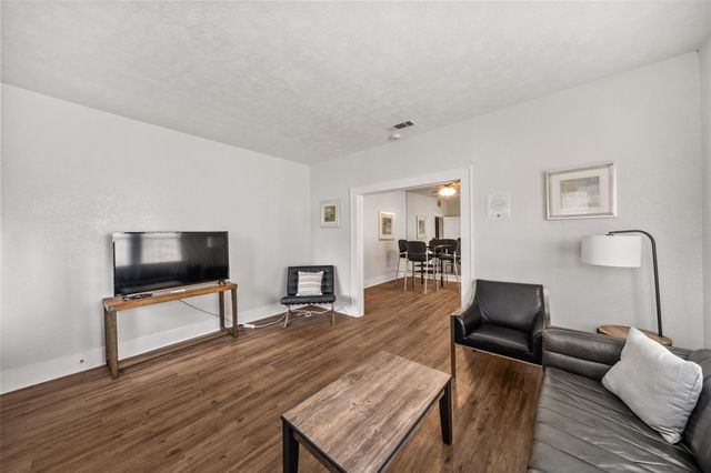 2510 Rosewood Street, Houston, TX 77004