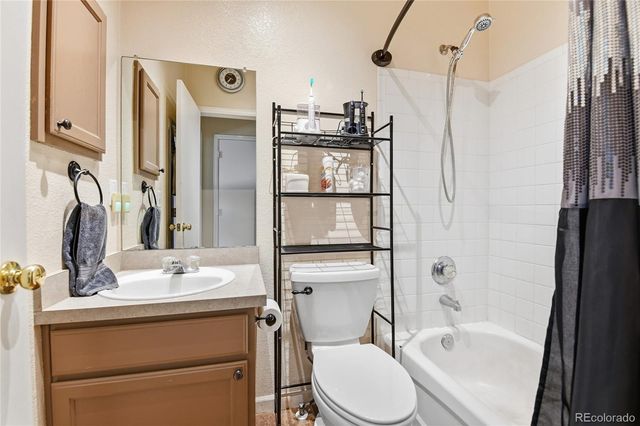 55470 E 27th Place, Strasburg, CO 80136