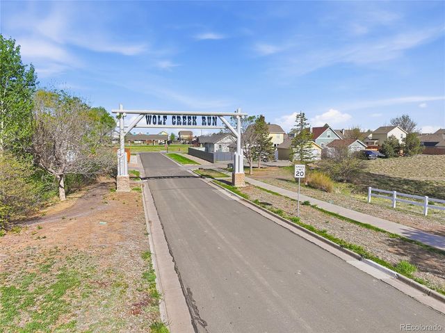 55470 E 27th Place, Strasburg, CO 80136