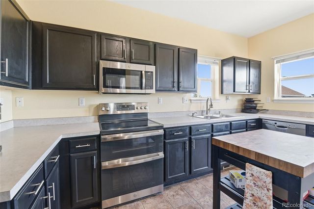 55470 E 27th Place, Strasburg, CO 80136