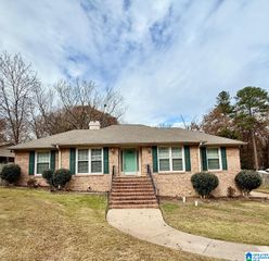 1013 KINGS FOREST DRIVE, Leeds, AL 35094