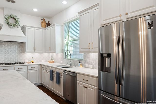28827 PFEIFFERS GATE, Fair Oaks Ranch, TX 78015