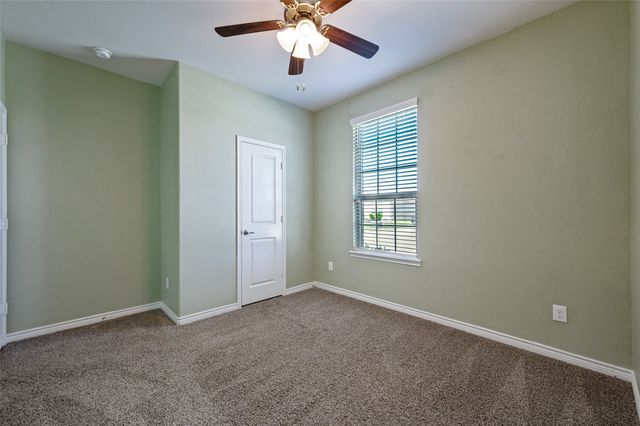 3332 Brady Starr Drive, Aubrey, TX 76227
