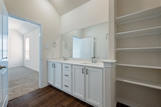 3332 Brady Starr Drive, Aubrey, TX 76227