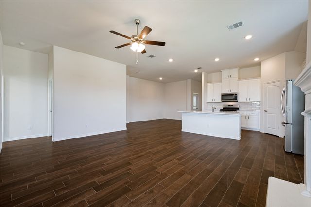 3332 Brady Starr Drive, Aubrey, TX 76227