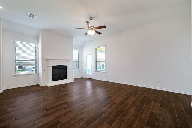 3332 Brady Starr Drive, Aubrey, TX 76227