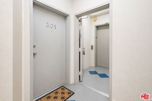 1915 Malcolm Avenue 301, Los Angeles, CA 90025