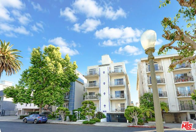 1915 Malcolm Avenue 301, Los Angeles, CA 90025