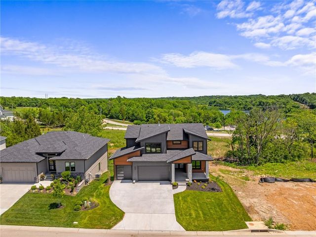22364 W 90th Terrace, Lenexa, KS 66227