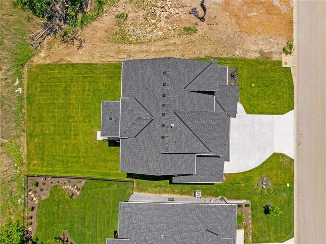 22364 W 90th Terrace, Lenexa, KS 66227