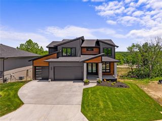 22364 W 90th Terrace, Lenexa, KS 66227