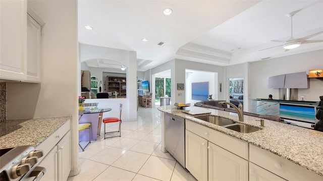 6730 W COUNTRY CLUB LANE, Sarasota, FL 34243