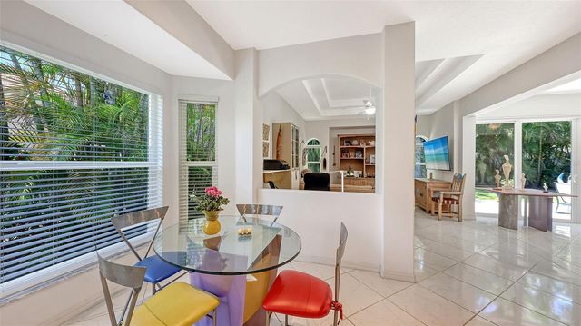 6730 W COUNTRY CLUB LANE, Sarasota, FL 34243