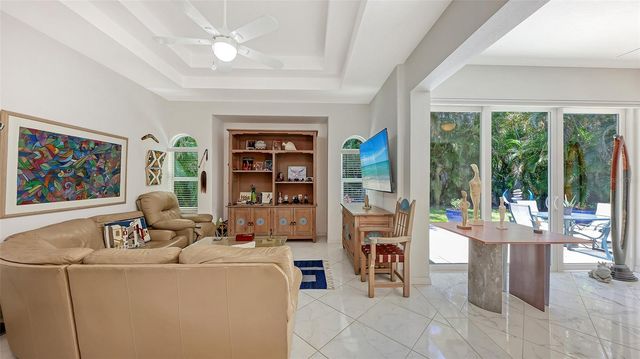 6730 W COUNTRY CLUB LANE, Sarasota, FL 34243