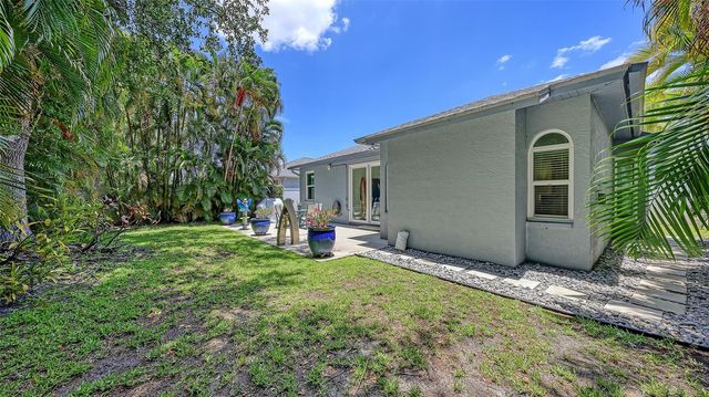 6730 W COUNTRY CLUB LANE, Sarasota, FL 34243
