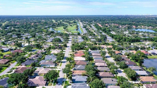 6730 W COUNTRY CLUB LANE, Sarasota, FL 34243