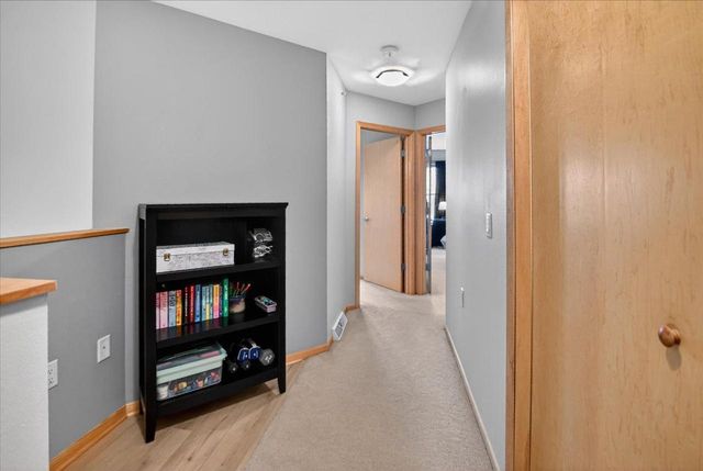 8274 Starr Grass Drive, Madison, WI 53719