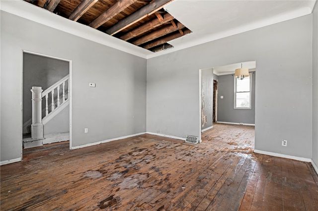 919 Brinton Ave, Pitcairn, PA 15140