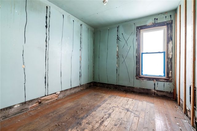 919 Brinton Ave, Pitcairn, PA 15140