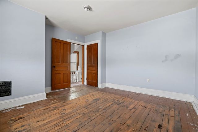 919 Brinton Ave, Pitcairn, PA 15140